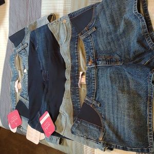 Maternity jean shorts size 8